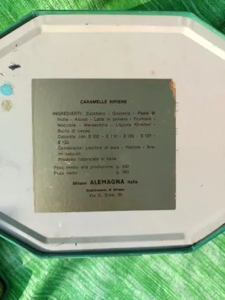 Scatola vintage floreale