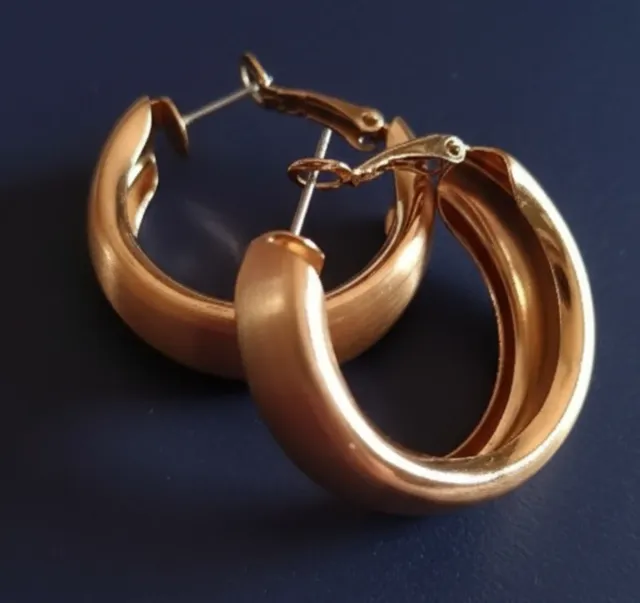 Set Aros dorados mate y bolas grandes