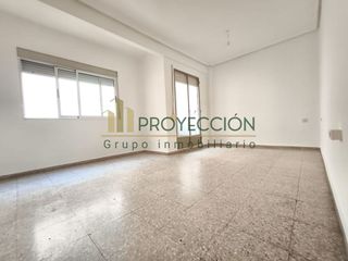Piso en venta en Benetússer