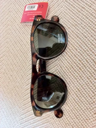 Occhiali da sole nuovi