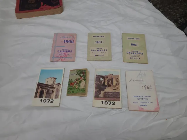 Lotes de almanaques y calendarios antiguos