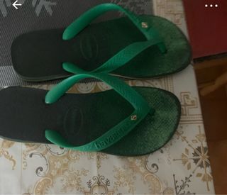 Havaianas infradito nere e verdi