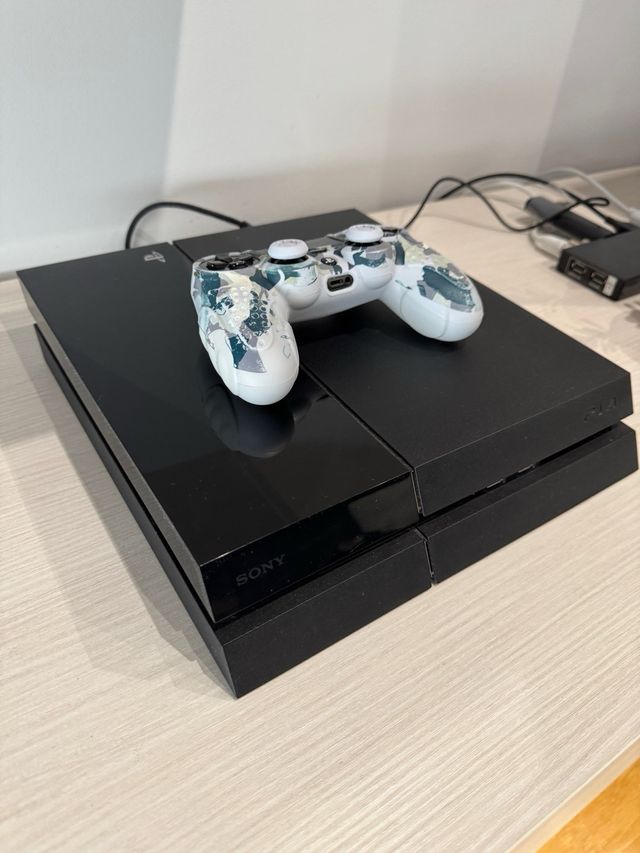 Playstation 4 500GB + Mando Personalizado