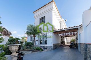 Chalet en venta en Capellanía - Retamar en Alhaurín de la Torre