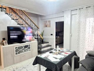 Casa adosada en venta en Torre del Campo