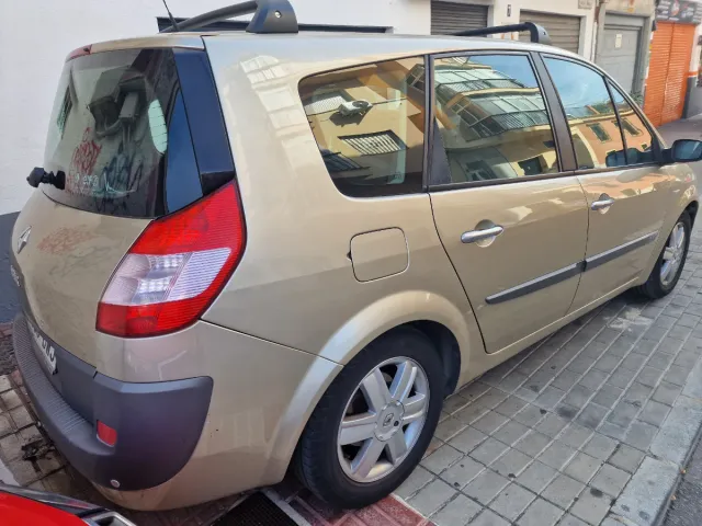 Renault Grand Scenic 2006