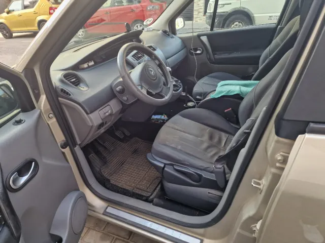 Renault Grand Scenic 2006