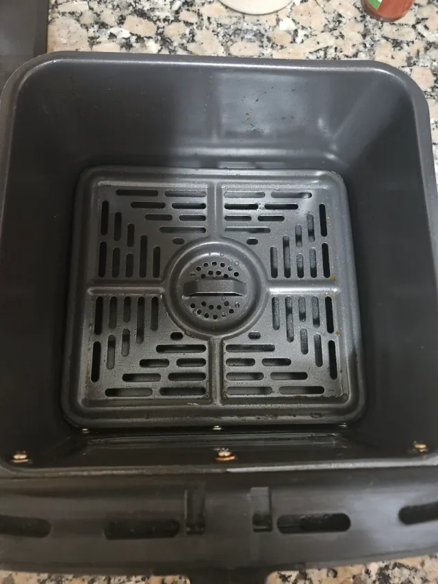 Friggitrice ad aria Kyvol nera xxl