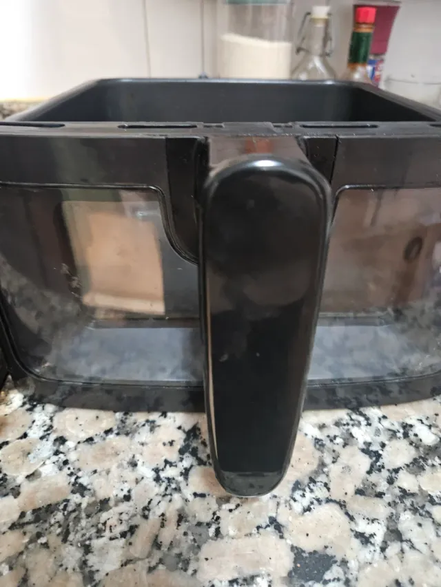 Friggitrice ad aria Kyvol nera xxl