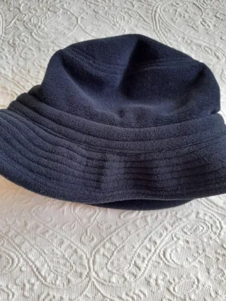 Gorro azul de polar