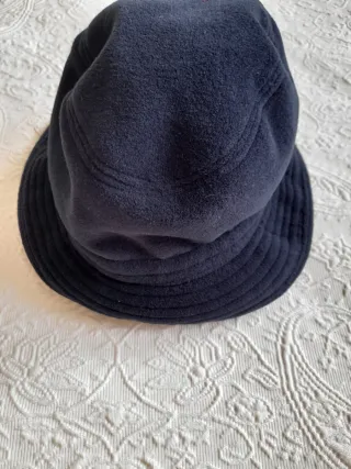Gorro azul de polar