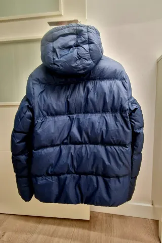 Abrigo Tommy Hilfiger chico azul y rojo