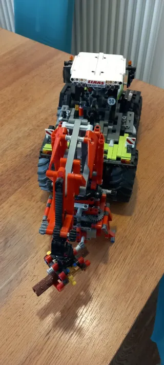 LEGO Technic 42054 Claas Xerion