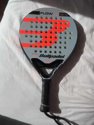 Pala Padel Bullpadel Flow Light 6 meses de uso