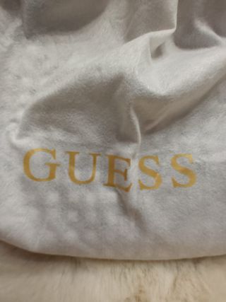 Guess Borsa Mezzaluna LUA Nera Borchie Argento
