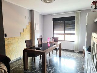 Piso en venta en L'Alquenència en Alzira