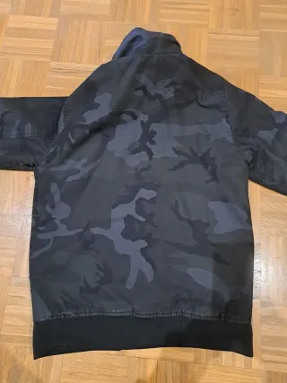 Cazadora Carhartt Camuflaje