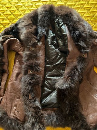 Pelliccia vera pelle marrone nera