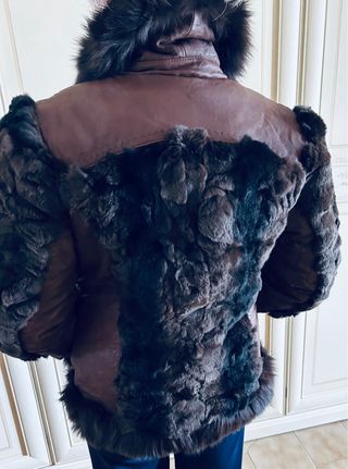 Pelliccia vera pelle marrone nera