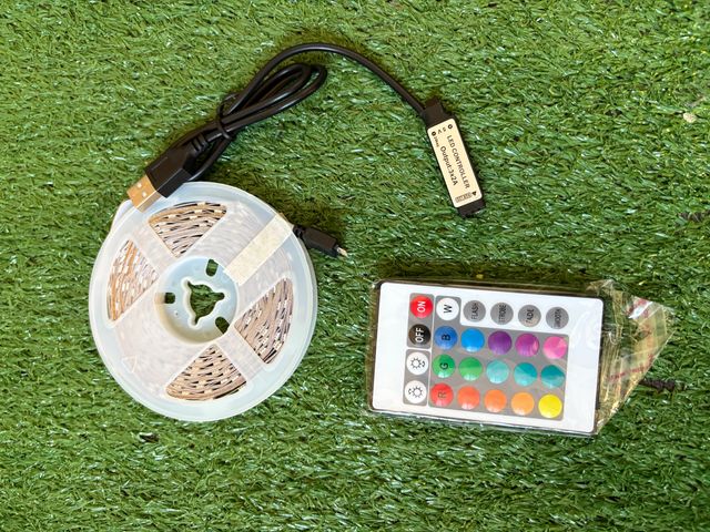 Striscia LED RGB 15 m USB con telecomando 24 tasti