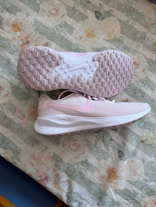 Zapatillas Nike Rosas y Blancas