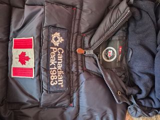 Abrigo Plumas Canadian Peak Azul Roja