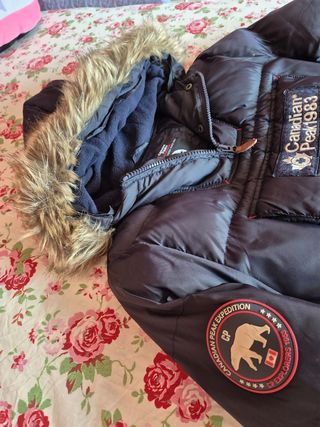 Abrigo Plumas Canadian Peak Azul Roja