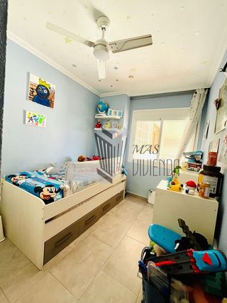 Piso en venta en La Granja-La Colina-Los Pastores en Algeciras