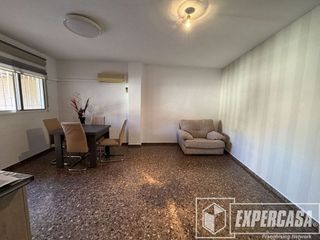 Piso en venta en Centro Ciudad en Manises