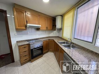 Piso en venta en Centro Ciudad en Manises