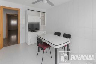 Casa adosada en venta en El Mercado en Manises