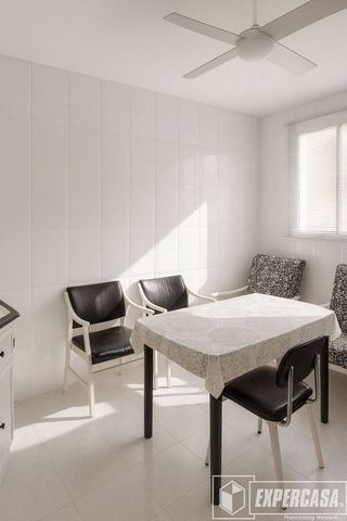 Casa adosada en venta en El Mercado en Manises