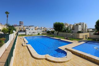 Chalet en venta en La Siesta - El Salado - Torreta en Torrevieja