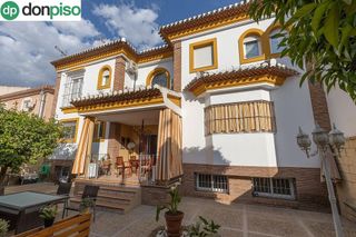 Chalet en venta en Atarfe