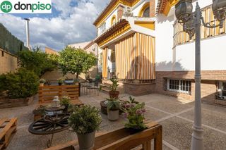 Chalet en venta en Atarfe