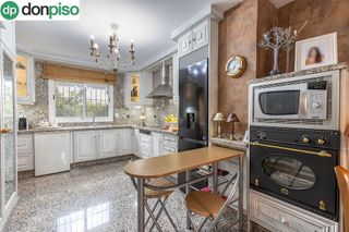 Chalet en venta en Atarfe