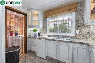 Chalet en venta en Atarfe