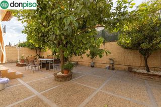 Chalet en venta en Atarfe