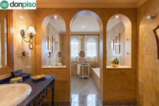 Chalet en venta en Atarfe