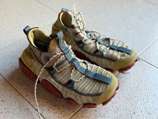 Zapatillas Nike ISPA Link Beige/Rojo