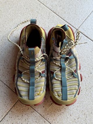 Zapatillas Nike ISPA Link Beige/Rojo