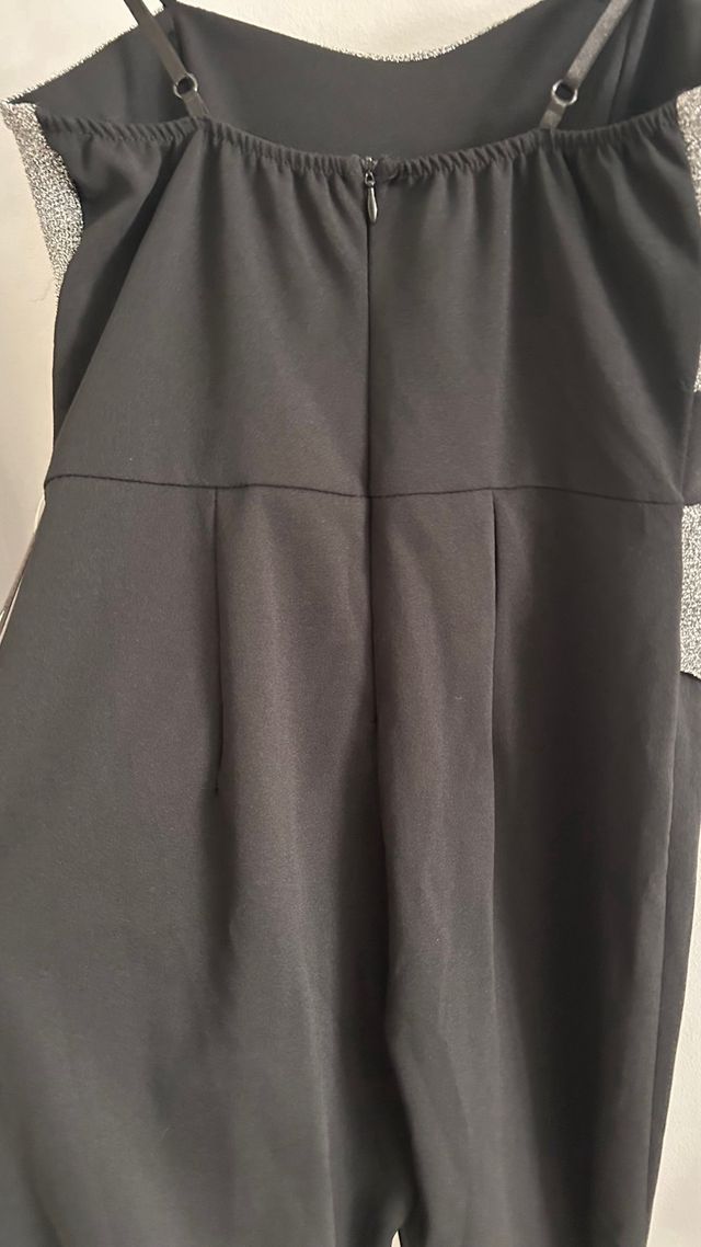 Macacão Festa com brilho Preto e Prata( M) 38