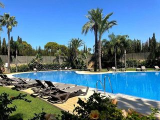Piso en venta en Nueva Andalucía centro en Marbella