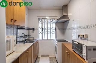 Piso en venta en Camino de Ronda - Rosaleda en Granada