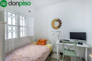 Piso en venta en Camino de Ronda - Rosaleda en Granada
