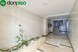 Piso en venta en Camino de Ronda - Rosaleda en Granada
