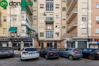 Piso en venta en Camino de Ronda - Rosaleda en Granada