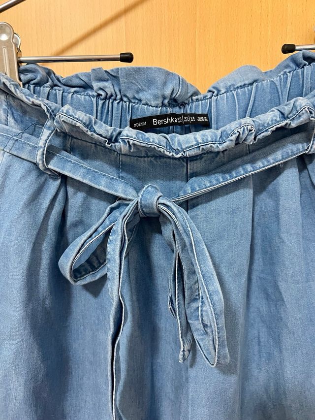 Pantalón azul Bershka