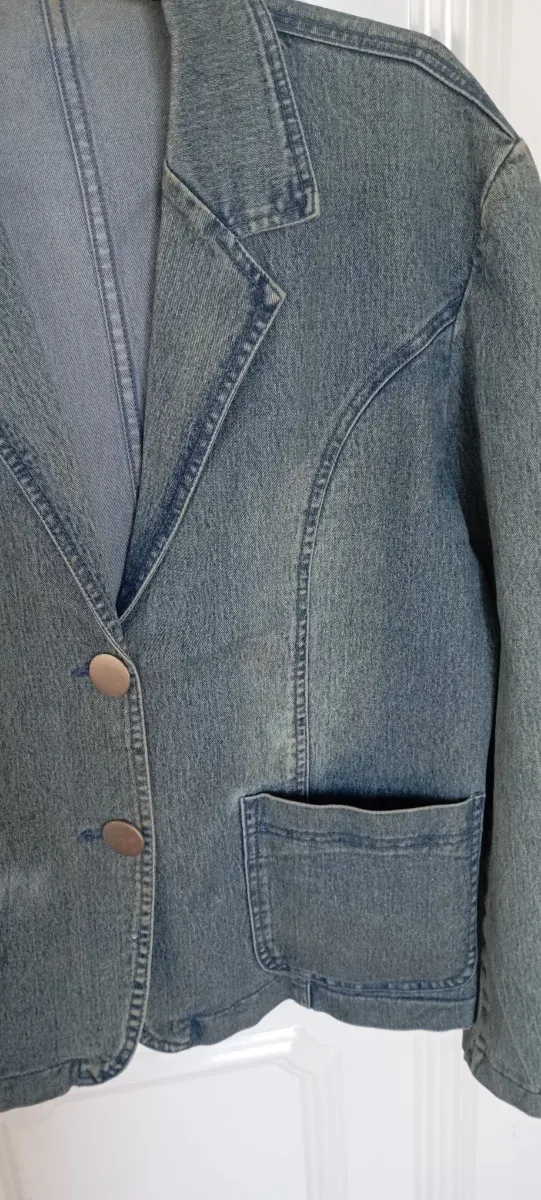 Blazer vaquero desgastado talla 40-42