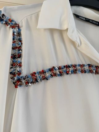 Blusa Zara Blanca con Detalles